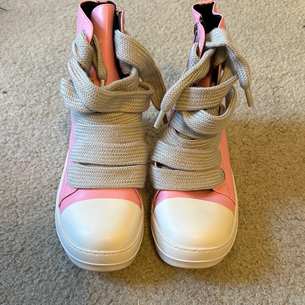 SHEIN Pink and Cream Kids Sneakers